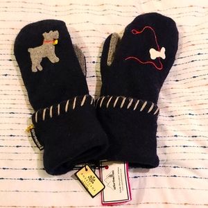 UpNorthMittens with Schnauzer Image